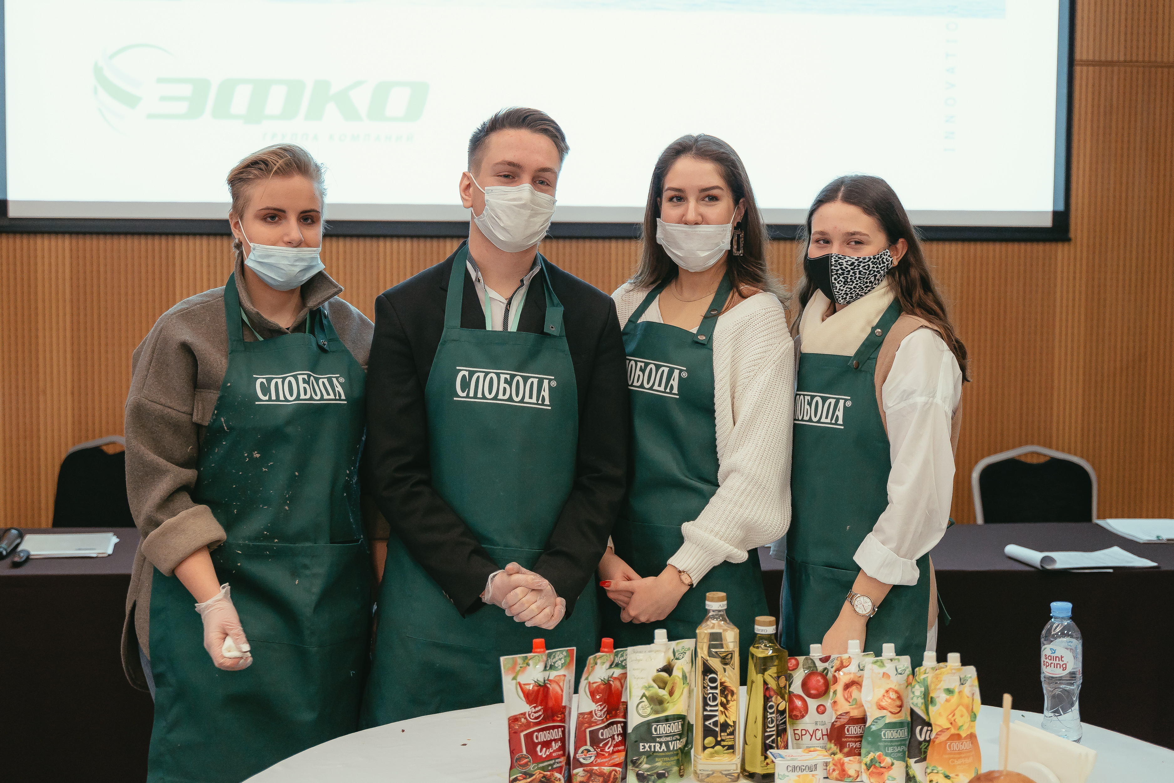 ФБ. Студенты факультета бизнеса в числе победителей конкурса исследовательских р